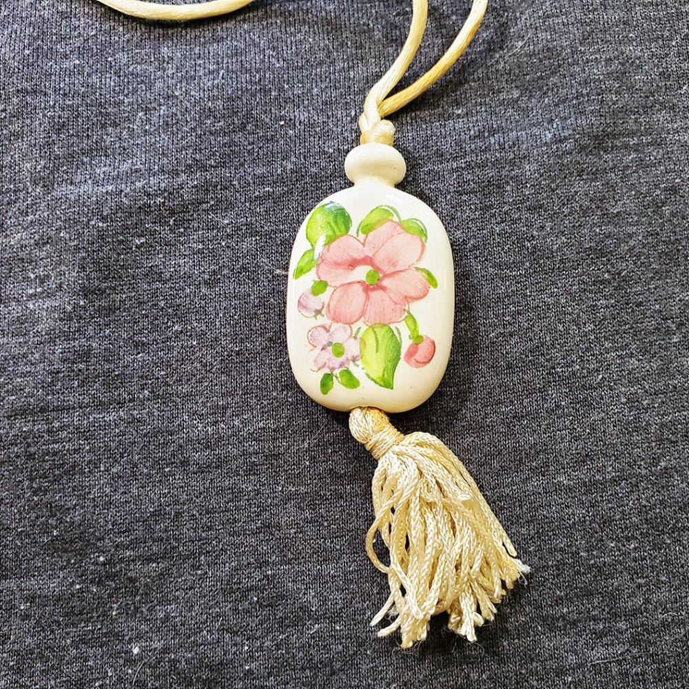 Vintage - Ceramic Hand Painted Necklace